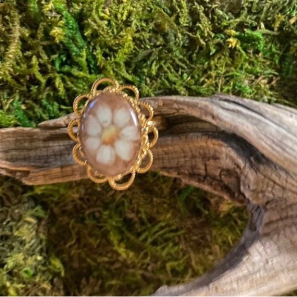 Vintage 14K Daisy Ring
